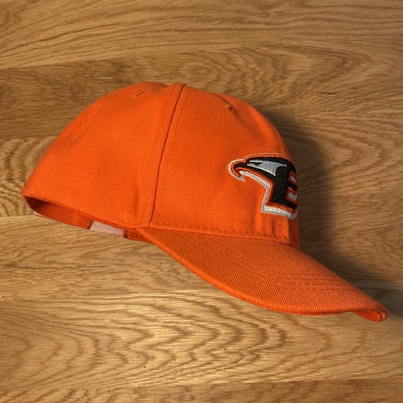 Hannah Eagles Hat - Picture 4 of 4